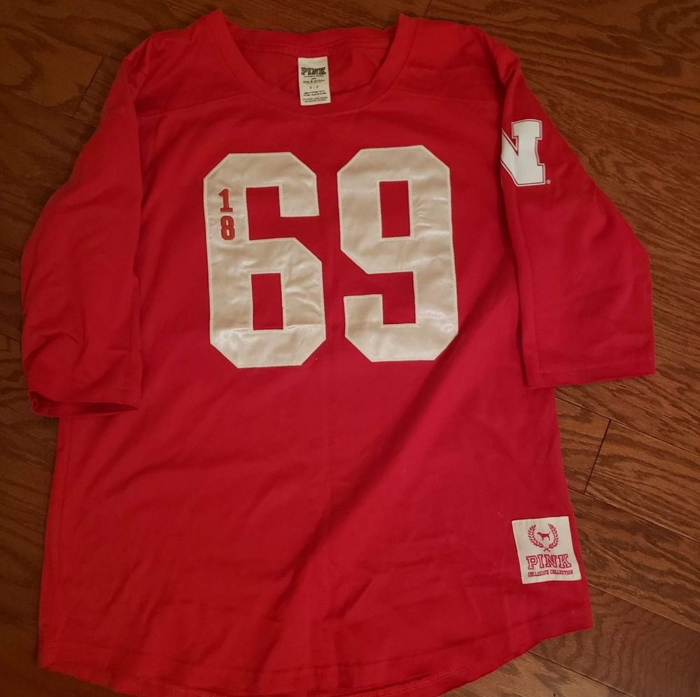PINK Huskers GameDay shirt